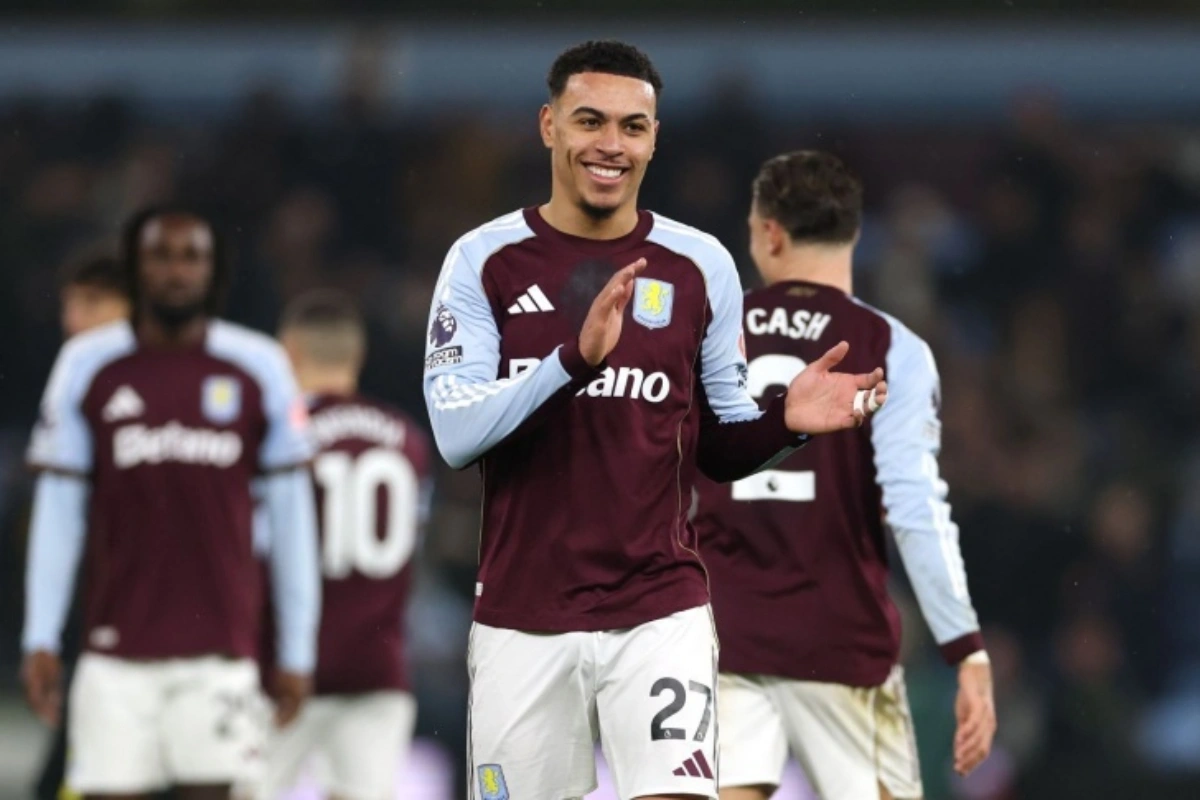 "Aston Villa" klub rekordunu təkrarladı