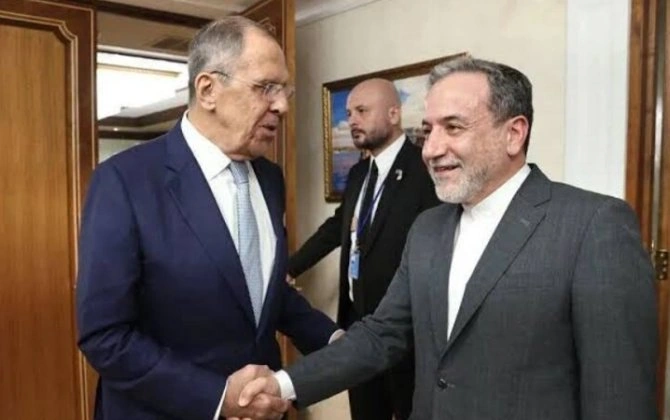 Əraqçi ilə Lavrov telefon danışığı apardı