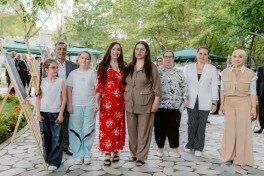 Leyla Əliyeva Qəbələdə fərdi sərginin açılışında və ağacəkmə aksiyasında iştirak edib - FOTO