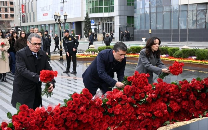 MEDİA-nın kollektivi "Ana harayı" abidəsini ziyarət etdi - FOTOLAR