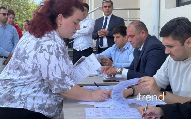 Şükürbəyli kəndinə çatan ailələrə mənzillərin açarları təqdim edildi