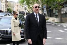 İlham Əliyev Bakının İslam Səfərli küçəsinin yenidənqurmadan sonra açılışında iştirak edib - FOTO