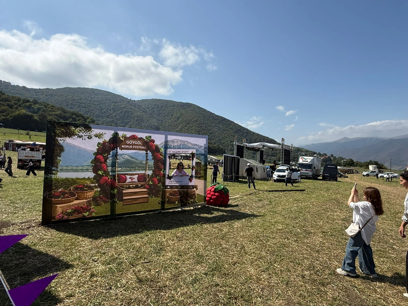 Göygöldə "Aqrar Biznes Festivalı" və "III Moruq festivalı" keçirilir - FOTO