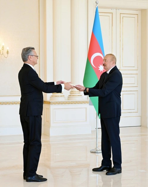 İlham Əliyev Almaniya səfirinin etimadnaməsini qəbul etdi - FOTOLAR