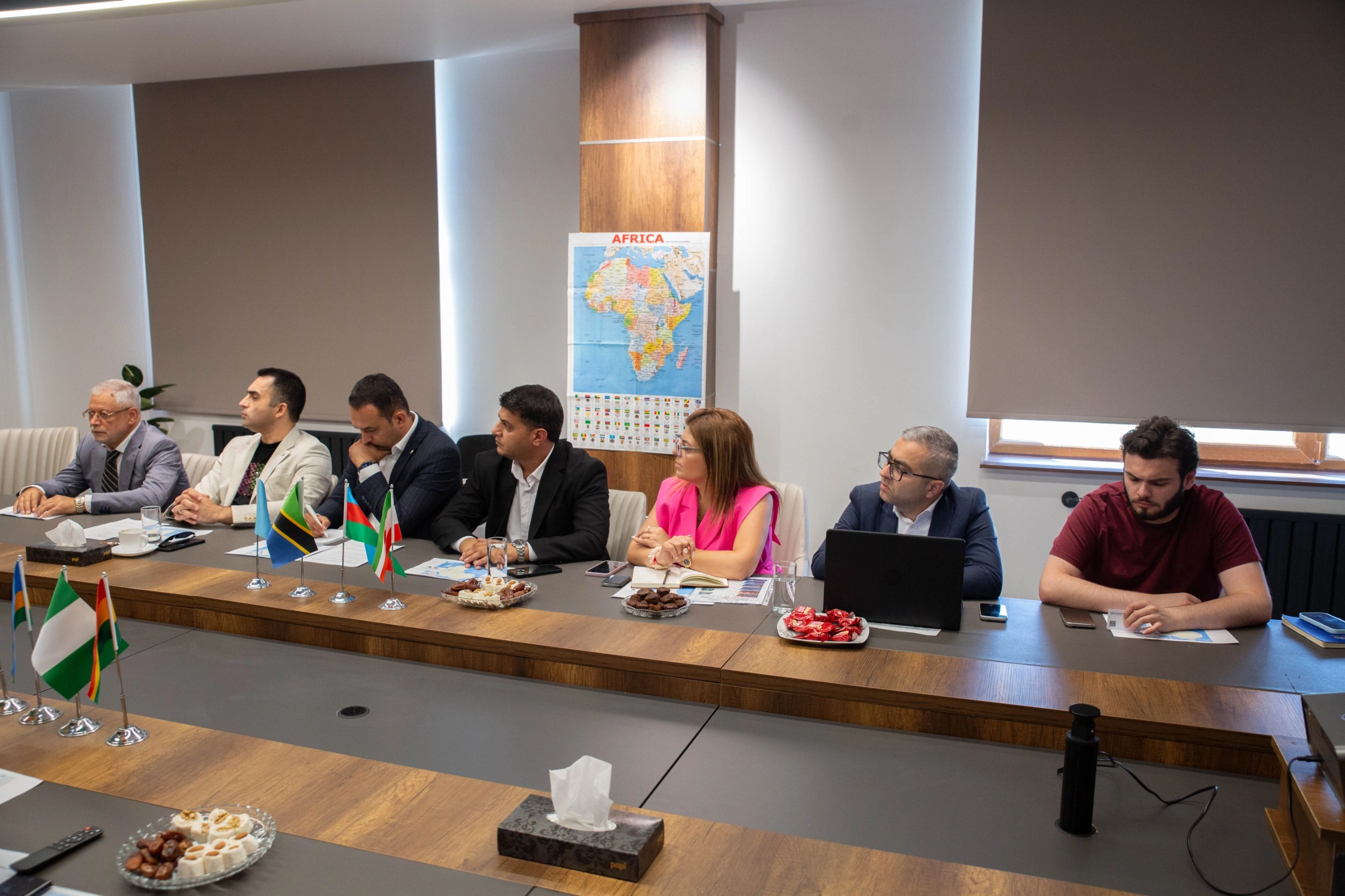 Afrikaya ixrac potensialı və logistika marşrutları müzakirə edilib - FOTO