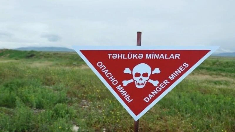 Ağdamda traktorçu minaya düşdü