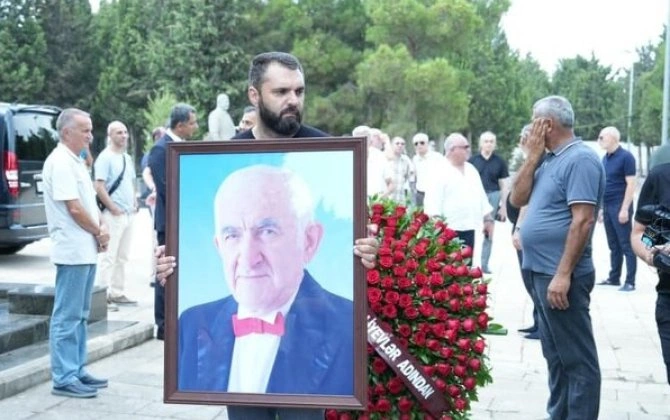 Xalq artisti Tofiq Bakıxanov II Fəxri xiyabanda dəfn edildi