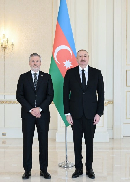 Prezident yeni səfirlərin etimadnamələrini qəbul etdi - FOTOLAR
