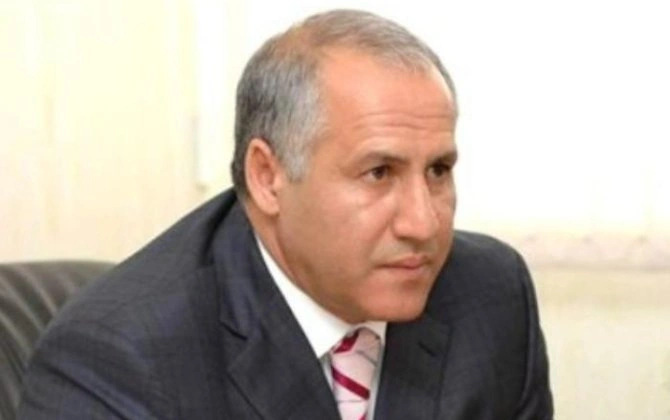 Sabiq nazir külli miqdarda borca düşdü - FOTO
