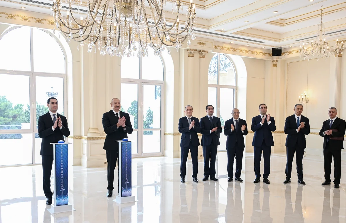 Azərbaycan Türkmənistana tanker hədiyyə etdi - FOTO