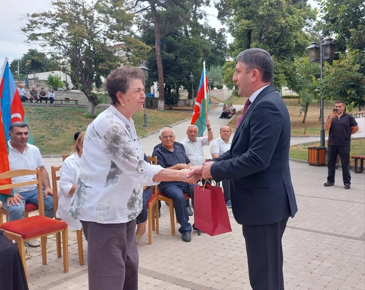 Növbəti köç karvanı Xankəndi şəhərinə çatdı, açarlar təqdim olundu - FOTOLAR