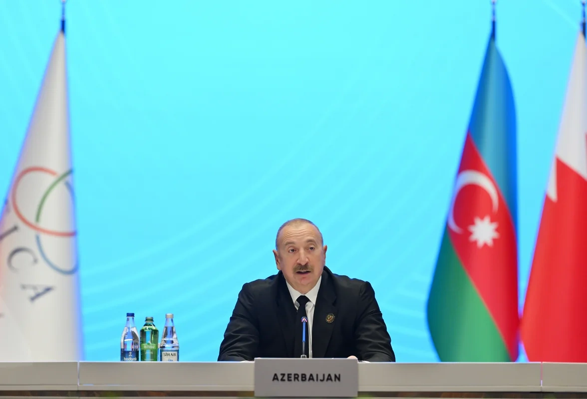 İlham Əliyev AQEM-in 7-ci Zirvə Toplantısında çıxış etdi - FOTOLAR - YENİLƏNİB