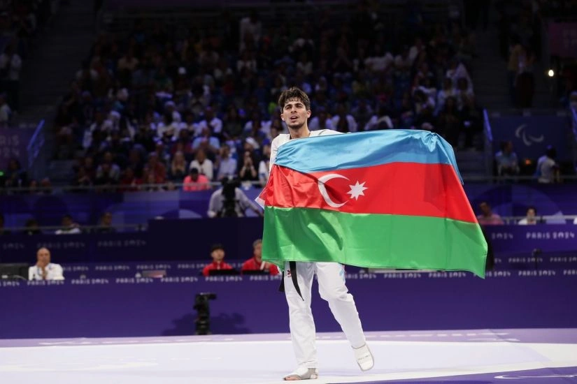 19 yaşında təltif olunan paralimpiya medalçısı: "Kəkələyirdim, çölə çıxmırdım" - MÜSAHİBƏ