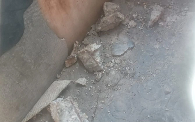 Şəmkirdə binanın eyvanı çökdü - VİDEO - FOTO