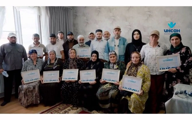 "İnsan" fondu bu məntəqədə daşqından zərər çəkmiş hər ailəyə 100 min pul, ərzaq, geyim bağışladı...-Dağıstanda...-FOTO