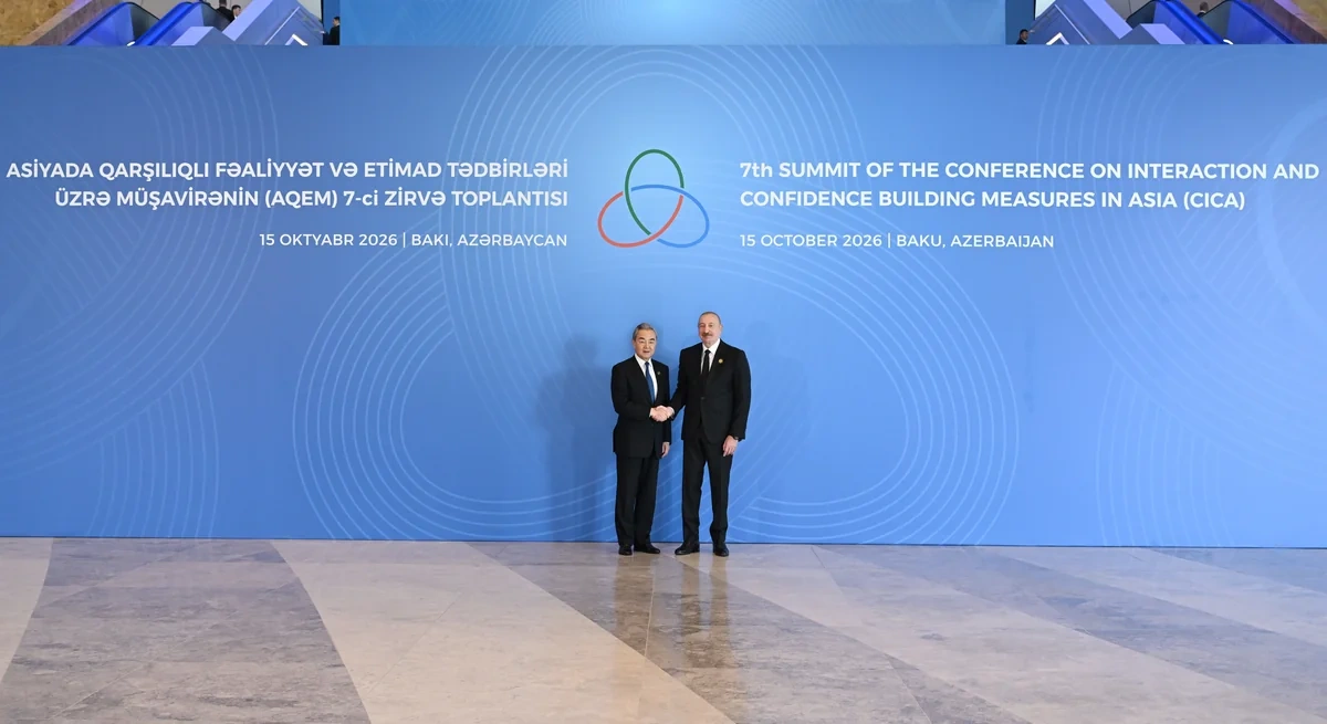 İlham Əliyev AQEM-in 7-ci Zirvə Toplantısında çıxış etdi - FOTOLAR - YENİLƏNİB