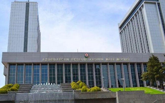 Milli Məclisin Daxili Nizamnaməsinə dəyişiklik edildi