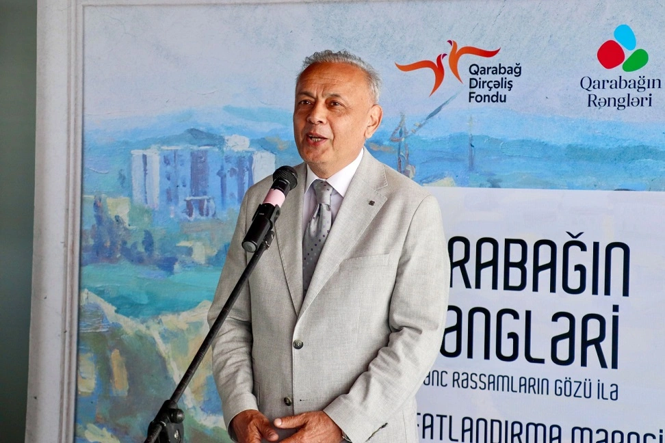 QDF “Qarabağın Rəngləri” (2026) layihəsində iştirak edən gənc rəssamları mükafatlandırdı