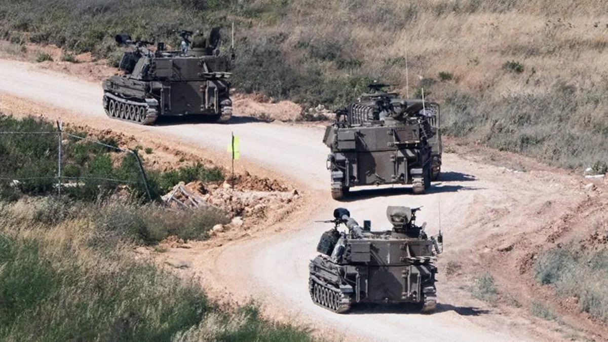 İsrail Livandan qoşunlarını çıxarmağa başladı