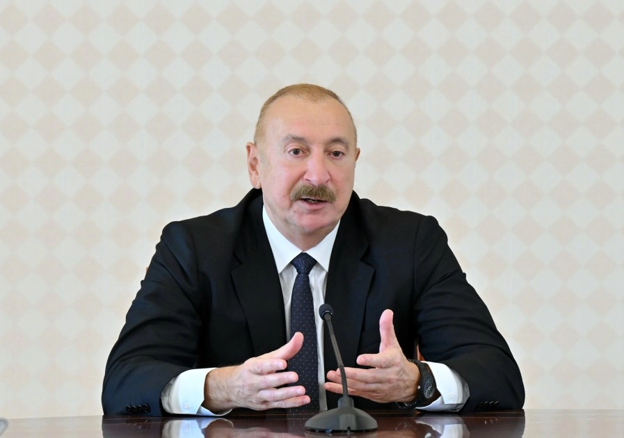 İlham Əliyev TDT ölkələrinin təhlükəsizlik üzrə rəhbər şəxslərini qəbul etdi - FOTOLAR