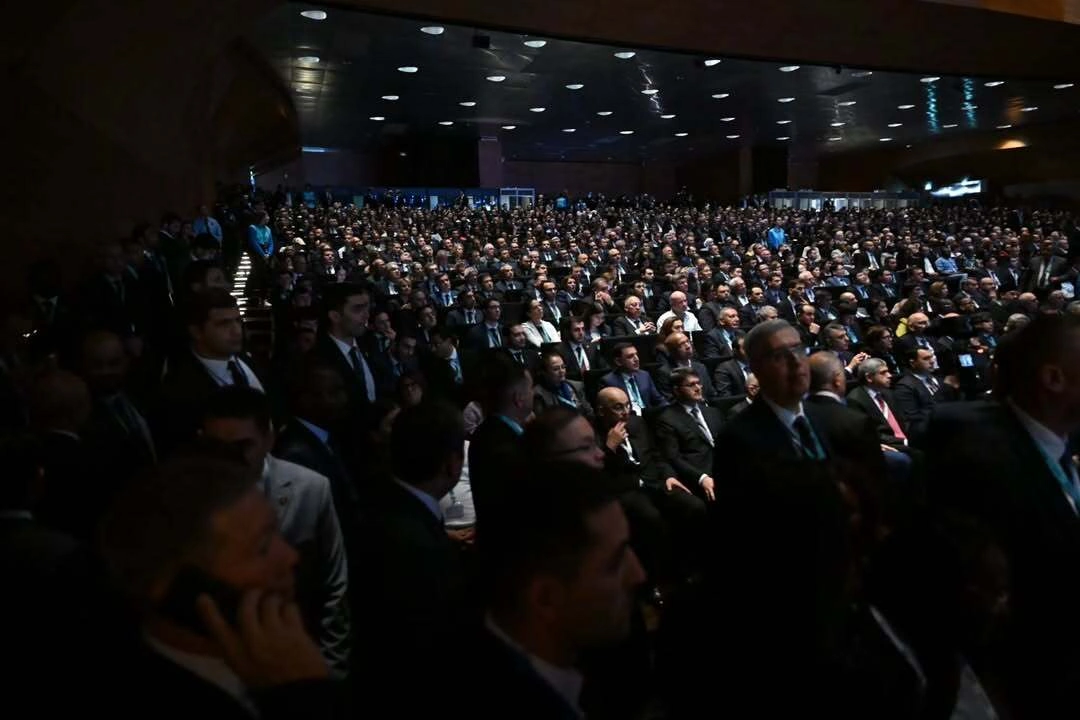 İlham Əliyevin Vuçiçlə səmimi FOTOLARI