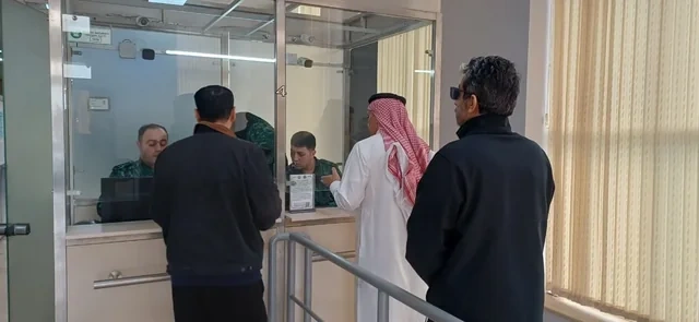 Əcnəbi vətəndaşlar və diplomatlar Azərbaycana təxliyə olunublar - FOTO
