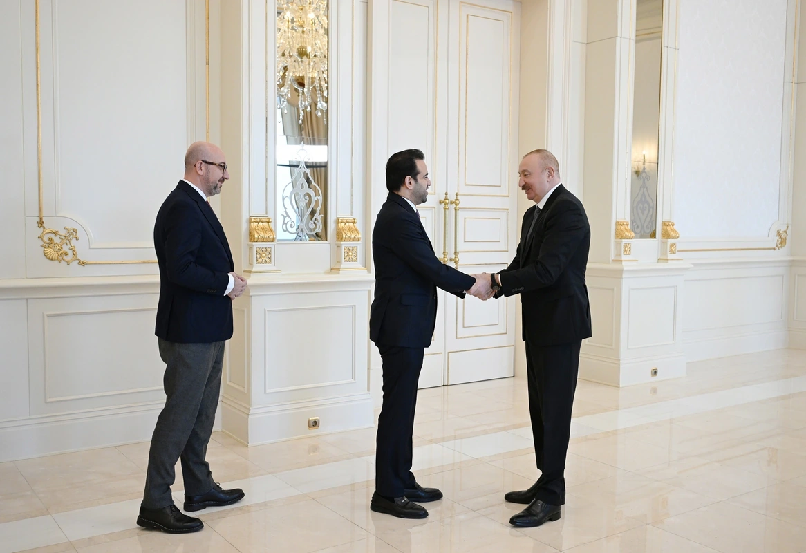 İlham Əliyev "Zayed İnsan Qardaşlığı Mükafatı" ilə bağlı nümayəndə heyətini qəbul edib - FOTO