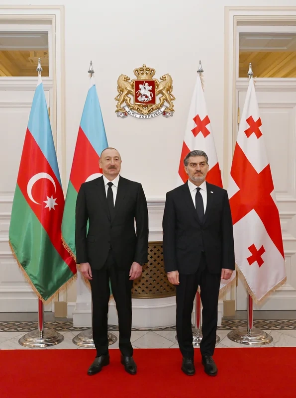 Prezidentlərin təkbətək görüşü oldu - YENİLƏNİB + FOTO