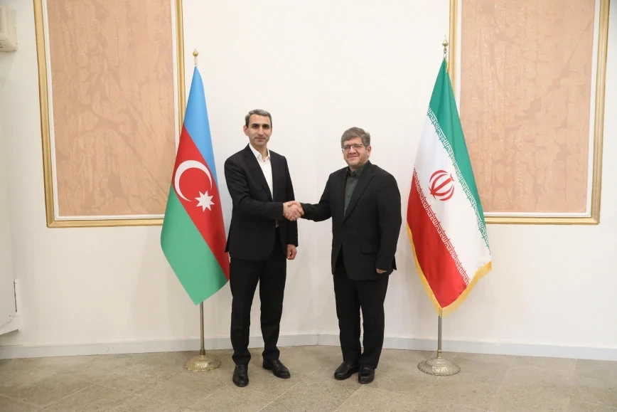Azərbaycan və İranın dəmir yolu rəsmiləri Astara Terminalındakı tikinti işi ilə tanış olub - FOTO