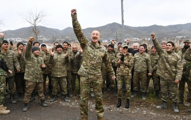 İlham Əliyev vətənə azadlıq bəxş edənlərə azadlıq bəxş edir...