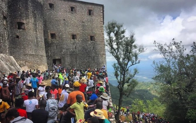 Haitidə tarixi qalada izdiham: azı 30 nəfər həlak olub