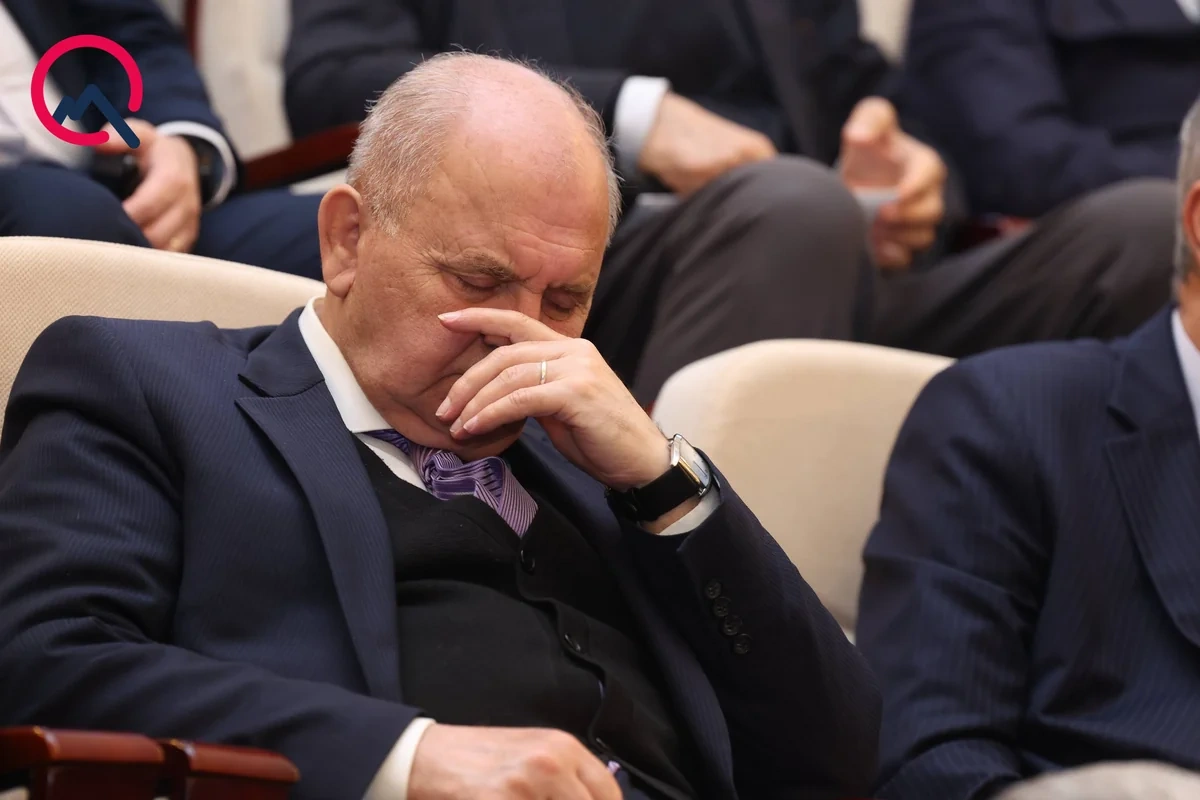AMEA-da "gərgin" iclas: "Yatmışları razı deyiləm kimsə oyatsın..." - FOTOREPORTAJ