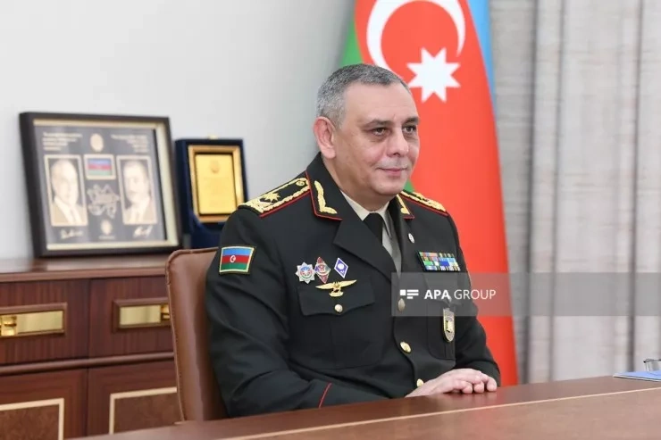 Məqsəd savad əldə etməkdir, ya əsgərlikdən yayınmaq? - General xaricdə oxuyanlardan DANIŞDI