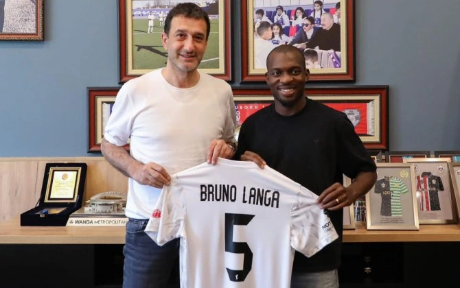 “Qarabağ” mozambikli müdafiəçini transfer edib