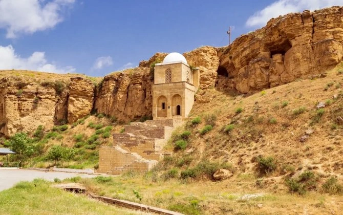 "Diri Baba" türbəsini 9 ayda 28 mindən çox turist ziyarət edib