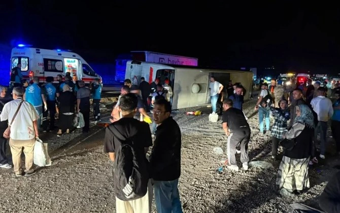 Türkiyədə sərnişin avtobusu aşdı - 40 nəfər xəsarət aldı