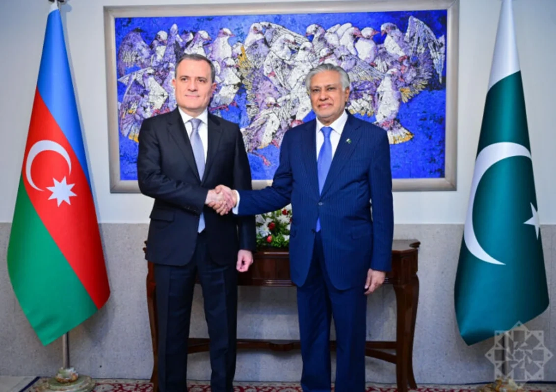 Ceyhun Bayramov pakistanlı həmkarı ilə görüşüb - FOTO