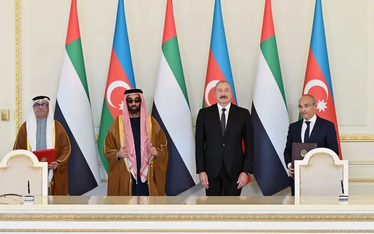 Azərbaycan İnvestisiya Holdinqi və L’İMAD Strateji Əməkdaşlıq Sazişi imzalayıblar - FOTO