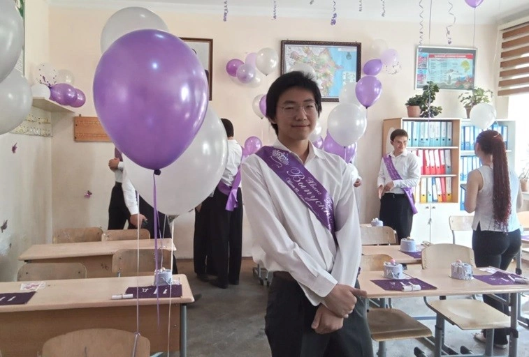 Koreyalı şagird Bakıda məzun oldu - FOTO/VİDEO