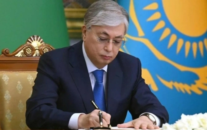 Tokayev hərbçilərin ölümünə görə müdafiə nazirini işdən çıxarıb