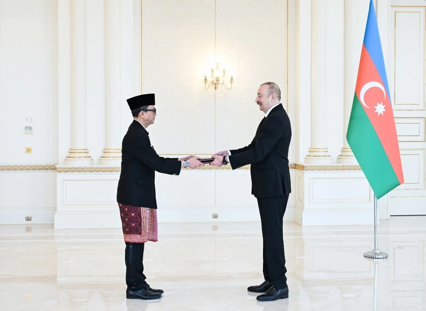 Prezident yeni səfirlərin etimadnamələrini qəbul etdi - FOTOLAR