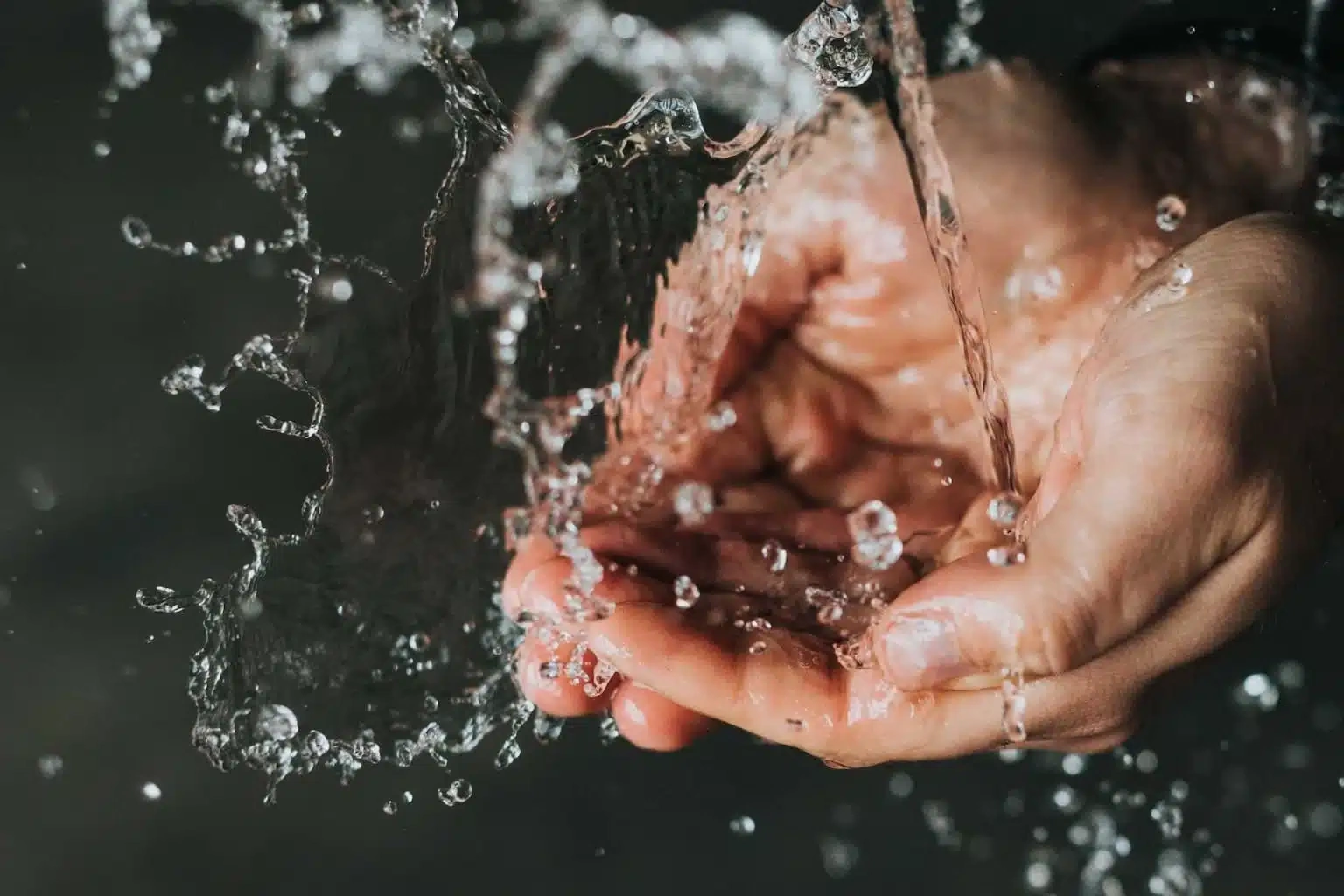 Yanıq zamanı bunu heç vaxt etməyin – Həkimdən şok xəbərdarlıq