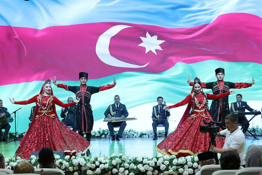 Azərbaycan və Özbəkistan müdafiə nazirlikləri arasında işçi görüşü keçirilib - FOTO