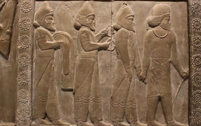 Süni intellekt Babil gil lövhələrindəki sirli yazını deşifrə etdi