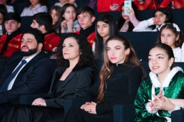 Leyla Əliyeva və Alena Əliyeva Uşaq İncəsənət Festivalının yekun mükafatlandırma mərasimində iştirak ediblər - FOTO