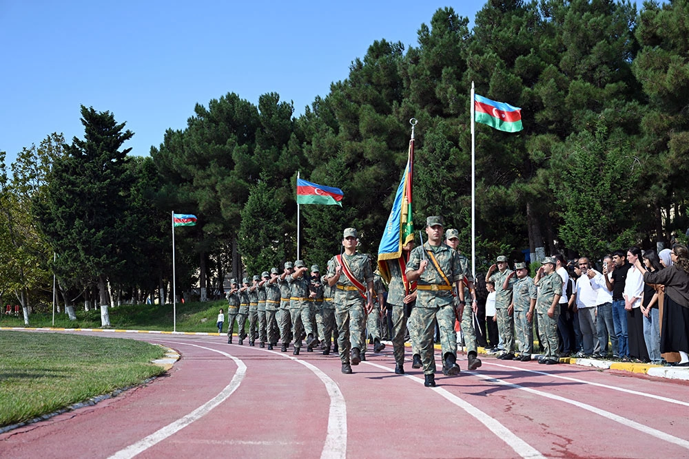 Heydər Əliyev adına Hərbi İnstitutda andiçmə mərasimi keçirildi - FOTO/VİDEO