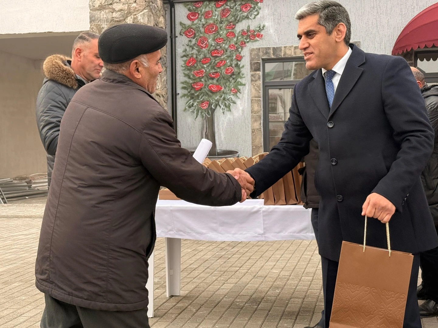 Məmmədbəyli kəndinə qayıdan ailələrə evlərinin açarları təqdim edildi - FOTOLAR