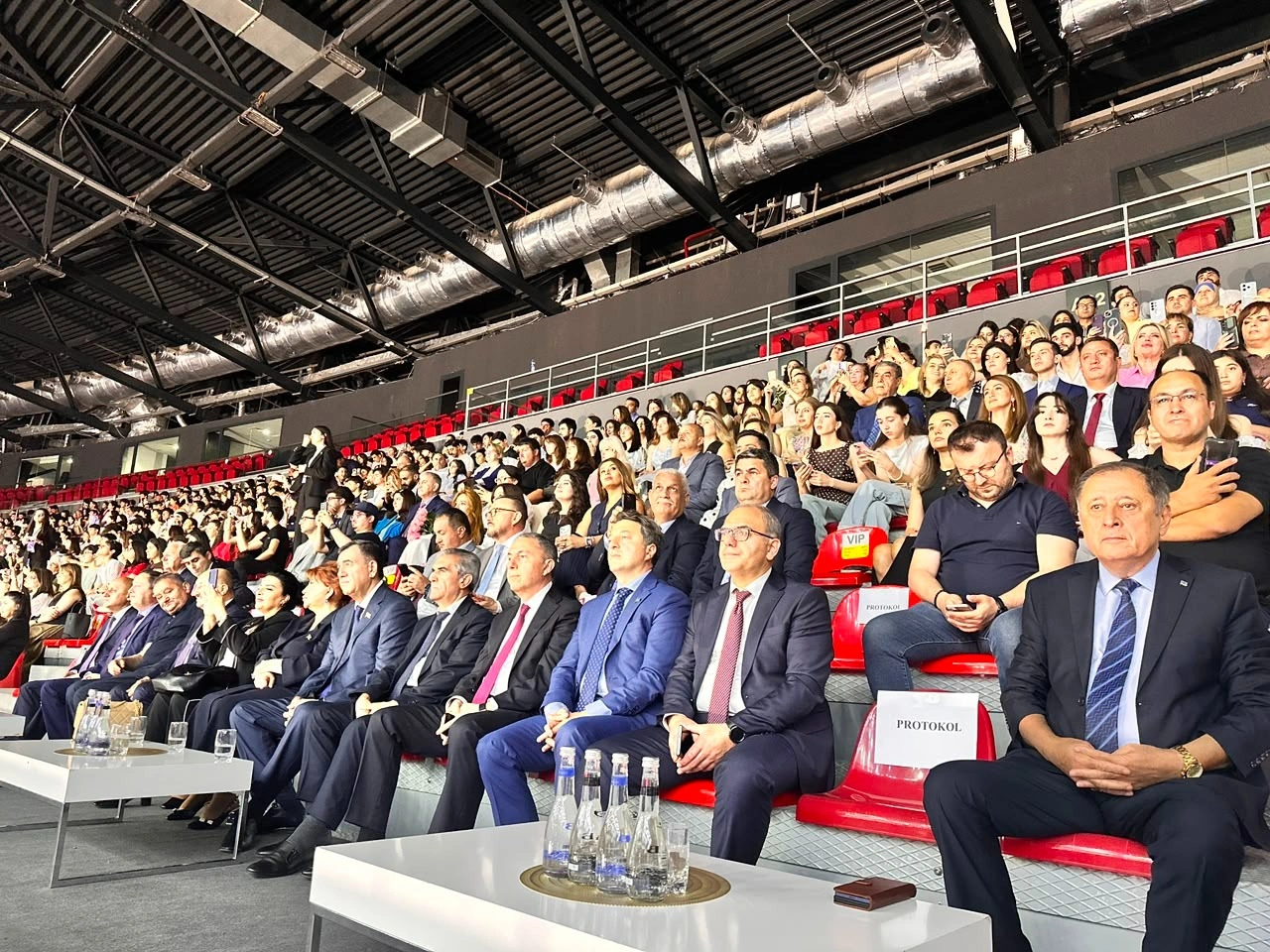 UNEC-in təntənəli Məzun Günü keçirilib: 6091 tələbə məzun olub - FOTO