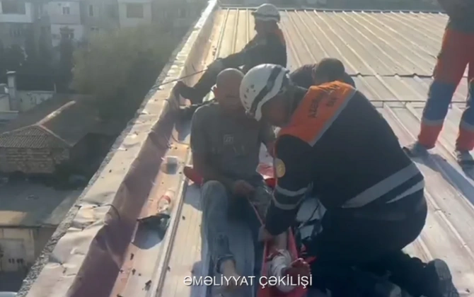 Sumqayıtda tikilidə təmir işləri aparan şəxs xəsarət aldı