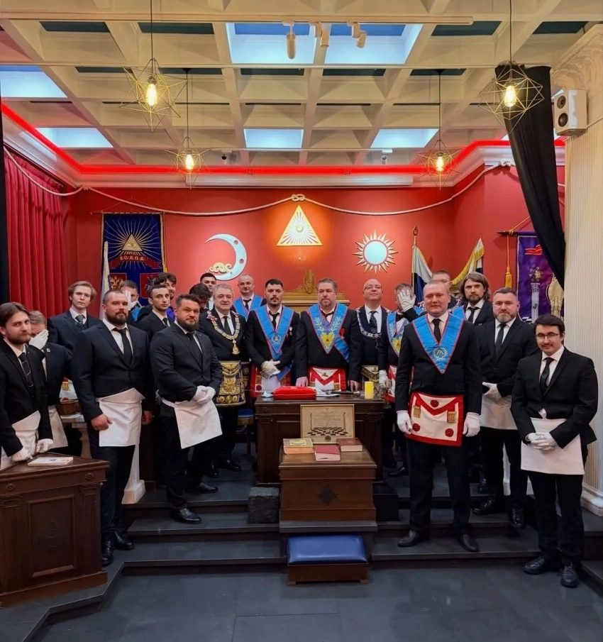 Mason lojasında yüksək rütbə alan azərbaycanlı kimdir? - FOTO